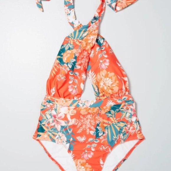 New ModCloth Crisscross Halter-Straps Swimsuit - Picture 4 of 4